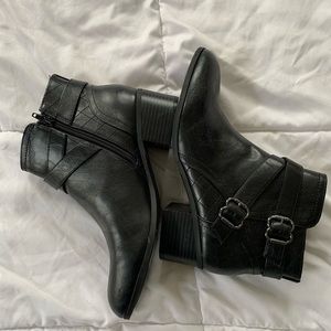 Unisa Leather Black Ankle Boots - 9.5